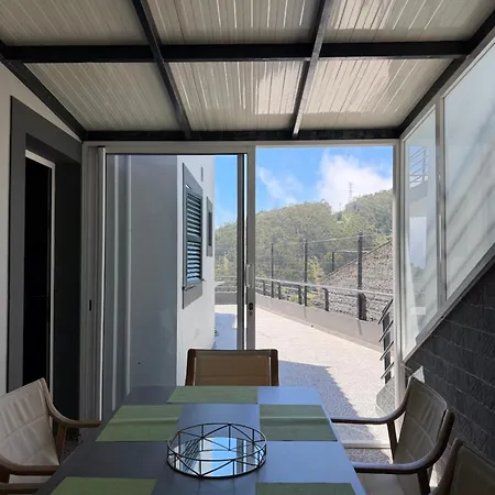 Cabo Girao With Sea Views And Hot Tub For 8 Guests Holiday home Camara de Lobos